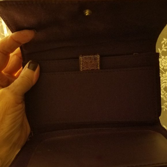 GORGEOUS PURPLE ANIMAL EMBOSSED WALLET WITH CHECK BOOK HLD AND CREDIT CARD SLOTS - Picture 8 of 13